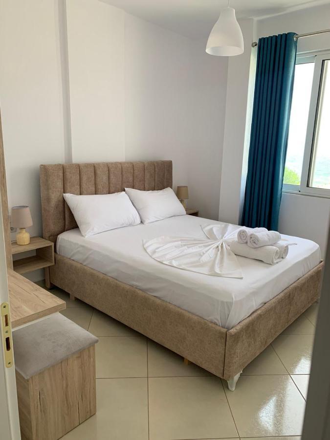 Mediterranean Apartments Himare Exterior photo