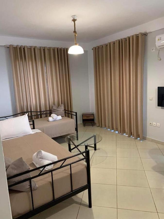 Mediterranean Apartments Himare Exterior photo